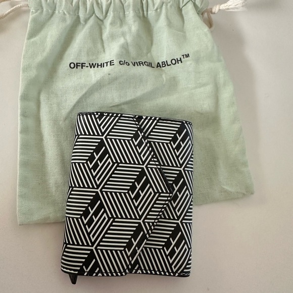 NWOT Off White Virgil Abloh Wallet - Picture 1 of 3